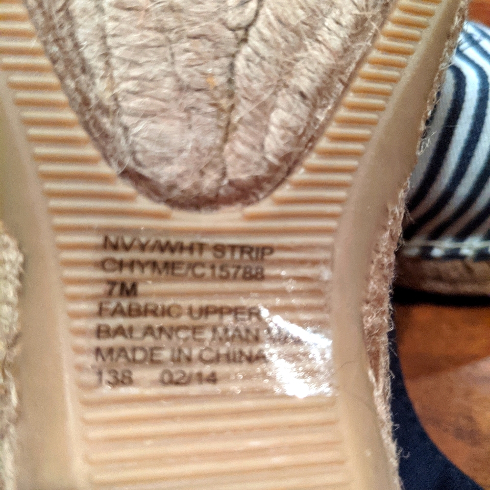 Sandals Cliffs by White Mountain